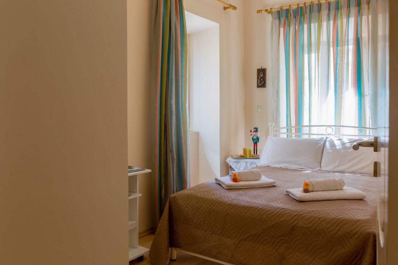 Heart Of The Old Town Apartment Corfu  Buitenkant foto